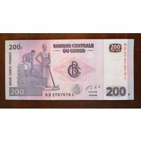 Конго (ДР) 200 франков 2013 г., P:99b надпись на реверсе см. в описании