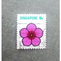 Марка Сингапур 1973 год Цветы