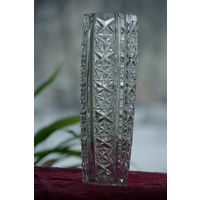 Ваза хрустальная   24см ( целая )