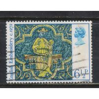 Великобритания 1976 EII Рождество Вышивка Богородица с младенцем на церковной хоругви #723