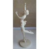 Фигуристка.