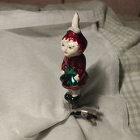 Елочная игрушка Редиска из Чиполлино. Культигрушка