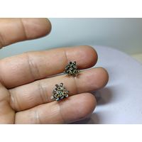 С рубля без мц. серьги-гвоздики. 1ТЫ  7. около 1грамма