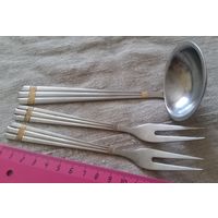 Красивый столовый набор, 3 предмета. Распродажа коллекции.