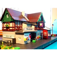 Вокзал с баром, рестораном и отделением почты VERO. Масштаб TT.