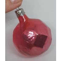Ёлочная игрушка Многогранник розовый, стекло. СССР
