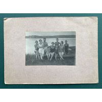 Фото в купальниках на озере, 30-е годы.