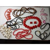 Бусы одним лотом с рубля !