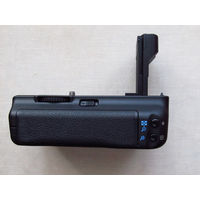 Ручка батарейная Canon BG-E4 Оригинал Новая Подходит к фотоаппарату Canon 5D В комплекте коробка и вставка BGM-E2 для работы с 6 батарейками или аккумуляторами формата АА