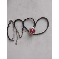 Кулон и другие вещи.