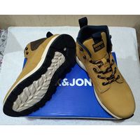 НОВЫЕ JACK & JONES, оригинал, нубук (41,42,45 р-р).