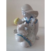 Статуэтка фарфор СССР,  Мать и дитя