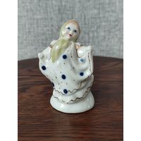 Статуэтка фарфоровая плясунья.