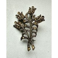 Винтажная брошь в виде букета цветов