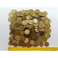Монета 1 копейка, 2 копейки, 3 копейки, 1926-1970 гг. Одним лотом более 800 гр. С рубля