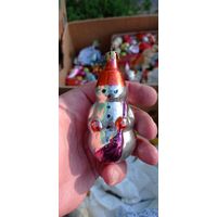 РЕДКАЯ ЁЛОЧНАЯ ИГРУШКА СССР СНЕГОВИК КАТАЛОГ СОСТОЯНИЕ ! НА  ФОТО . ОРИГИНАЛ  .  Распродажа Коллекции !!! . Экспресс  Аукцион  не с рубля без МПЦ и прочего 3 ДНЯ  .Много лотов в продаже .
