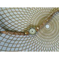 Часы наручные  с ремешком XIN FEI  . В ремонт,коллекцию,на запчасти. Состояние на скане.