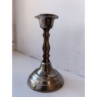 Старинный подсвечник.