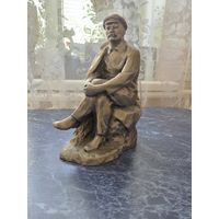 Скульптура В. И. Ленина