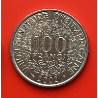34-10 Западная Африка. 100 франков 2002 г.