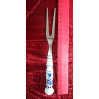 Вилка фарфоровая ГДР.