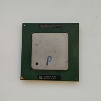 Ретро процессор INTEL Celeron SL6CA.