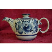 Фарфоровый  чайник - заварник   ( Гжель )