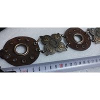 Винтажный кожаный ремень с латунными вставками