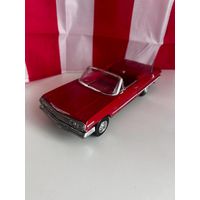 Машинка модель welly impala 1:24