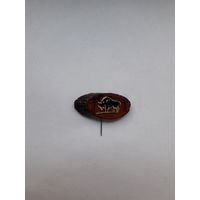 Значок деревянный  Зубр