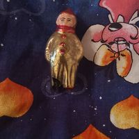 Мальчик в костюме клоуна ,на реставрацию ёлочная игрушка