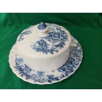 Винтажная, фарфоровая масленка.