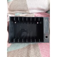 Контейнер для компакт кассет.