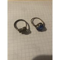 Два серебряных кольца