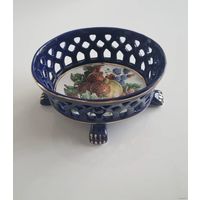 Винтажная ваза для фруктов или сладостей  от Alcobaca Portugal 1930-х годов.