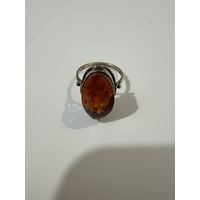 Серебряная кольцо