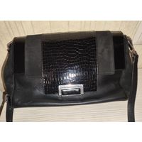 Женская сумка Eleganzza (Элеганза). Ориентировочные размеры 28*18 см. Пролежала без толку много лет, слегка потеряла форму