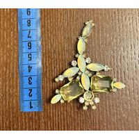 Брошка - Стрекоза из уранового стекла . Производство Чехия