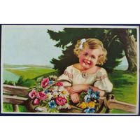 Девочка с корзиной цветов. Латвийский вариант немецкого сюжета. Рига. 1920-е гг.