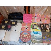 Виниловые пластинки из СССР  17 штук и Винтажный Саквояж .
