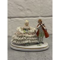 Статуэтка Дама и скрипач. Кружевной фарфор. Распродажа коллекции!!!