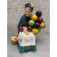 Винтажная статуэтка "Продавец шаров". Фарфор, роспись, ручная работа. Royal Doulton, Англия. Высота 20 см