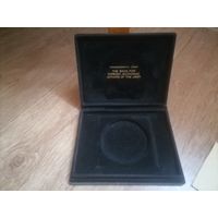 Футляр для памятной монеты Балет 25 рублей 1993г  и чек на него тоже из 90-х