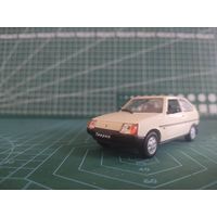 Масштабная модель ЗАЗ-1102 Таврия Масштаб 1/43