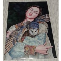 Посткроссинг. Открытка "Красавица с совой" (10х15). Прошла почту. Художественная марка, чёткий штемпель первого дня гашения