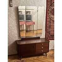 Мебель для спальни 60-70 г