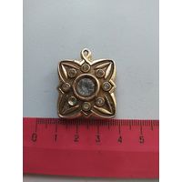 Винтажная  брошь- подвеска, со стразами, из СССР, второй половины XX века, в хорошем сохране,   есть клеймо... на доработку и в коллекцию, с 5руб.