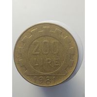 200 лир Италия 1981 год лот 43