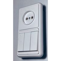 Блок 3-клавишный выкл + розетка скрытой установки