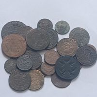 Кучка уставших монет на опыты